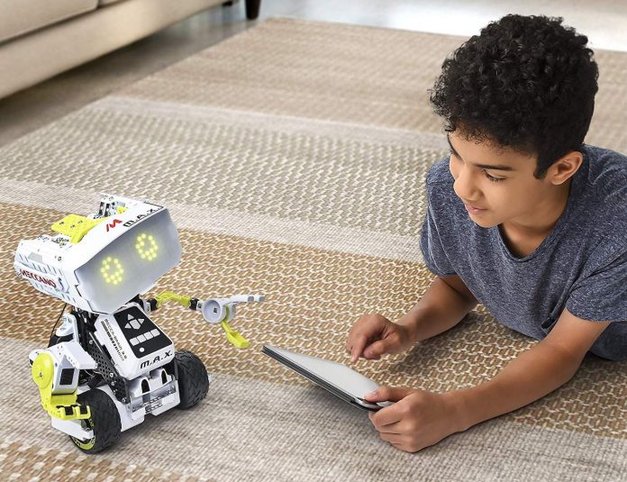 Meccano Erector MAX Interactive AI Smartbot