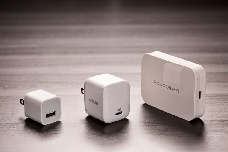 Anker και RavPower – Φορτιστές που δεν χρησιμοποιούν σιλικόνη