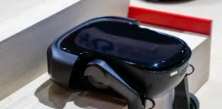 Roborock Saros Rover: the stair-climbing robovac finally makes multi-floor cleaning plausible